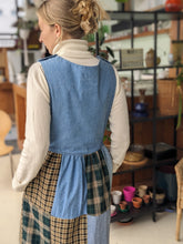 Load image into Gallery viewer, jumper, vintage, patchwork, automne, vêtement fait main, local, artisanal, quebec, ile d'orleans