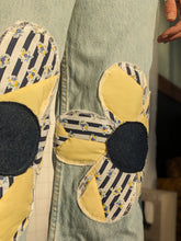 Load image into Gallery viewer, Baba, printemps, vêtement fait main, artisan, quebec, éco conscient, mode, jeans, levi