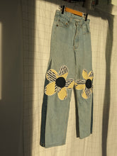 Load image into Gallery viewer, Baba, printemps, vêtement fait main, artisan, quebec, éco conscient, mode, jeans, levi