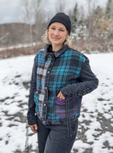 Load image into Gallery viewer, Manteau, grunge, laine, patchwork, automne, vêtement fait main, local, artisanal, quebec, ile d'orleans