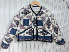Load image into Gallery viewer, baba, vêtement fait main, quebec, artisan, local, mode consciente, quilt, printemps, manteau