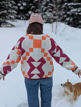 Load image into Gallery viewer, baba, vêtement fait main, quebec, artisan, local, mode consciente, quilt, printemps, manteau