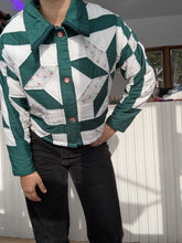 Load image into Gallery viewer, baba, vêtement fait main, quebec, artisan, local, mode consciente, quilt, printemps, manteau