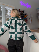 Load image into Gallery viewer, baba, vêtement fait main, quebec, artisan, local, mode consciente, quilt, printemps, manteau