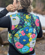Load image into Gallery viewer, baba, vêtement fait main, quebec, artisan, local, mode consciente, printemps, veste, floral
