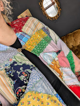Load image into Gallery viewer, Veste bohémienne patchwork
