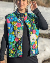 Load image into Gallery viewer, baba, vêtement fait main, quebec, artisan, local, mode consciente, printemps, veste, floral