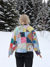 Load image into Gallery viewer, baba, vêtement fait main, quebec, artisan, local, mode consciente, quilt, printemps, veste