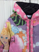 Load image into Gallery viewer, baba, vêtement fait main, quebec, artisan, local, mode consciente, manteau, barbie, vintage