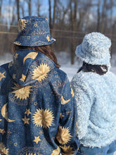 Charger l'image dans la galerie, baba, anorak, zodiac, vêtements fait main, quebec, ile d'orléans