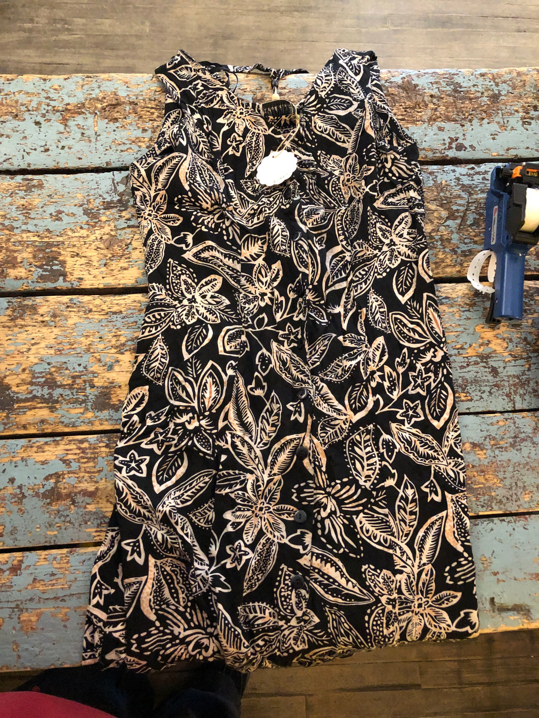Robe noire et beige