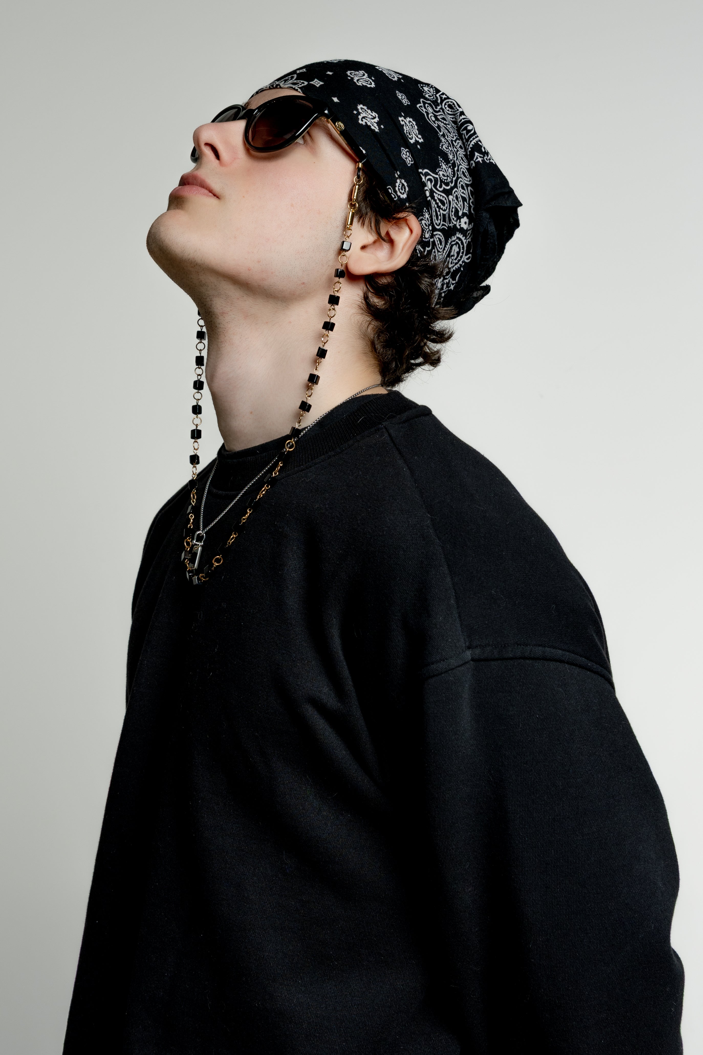 baba, vêtement fait main, mode consciente, artisan, québec, côte de beaupré, accessoire, chaine à lunette