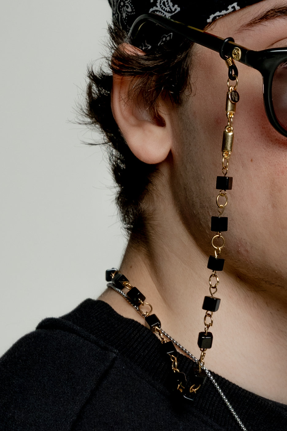 baba, vêtement fait main, mode consciente, artisan, québec, côte de beaupré, accessoire, chaine à lunette