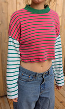 Load image into Gallery viewer, Cropped top rayé
