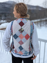 Load image into Gallery viewer, baba vêtement fait main, artisan, local, quilt, veste 
