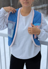 Load image into Gallery viewer, baba vêtement fait main, artisan, local, quilt, veste 

