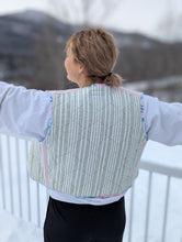 Charger l&#39;image dans la galerie, baba vêtement fait main, artisan, local, veste 
