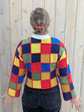 Charger l&#39;image dans la galerie, baba, vêtement fait main, quebec, artisan, local, mode consciente, pull, granny core
