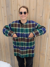Charger l&#39;image dans la galerie, baba, vêtement fait main, quebec, artisan, local, mode consciente, veste, laine, tartan
