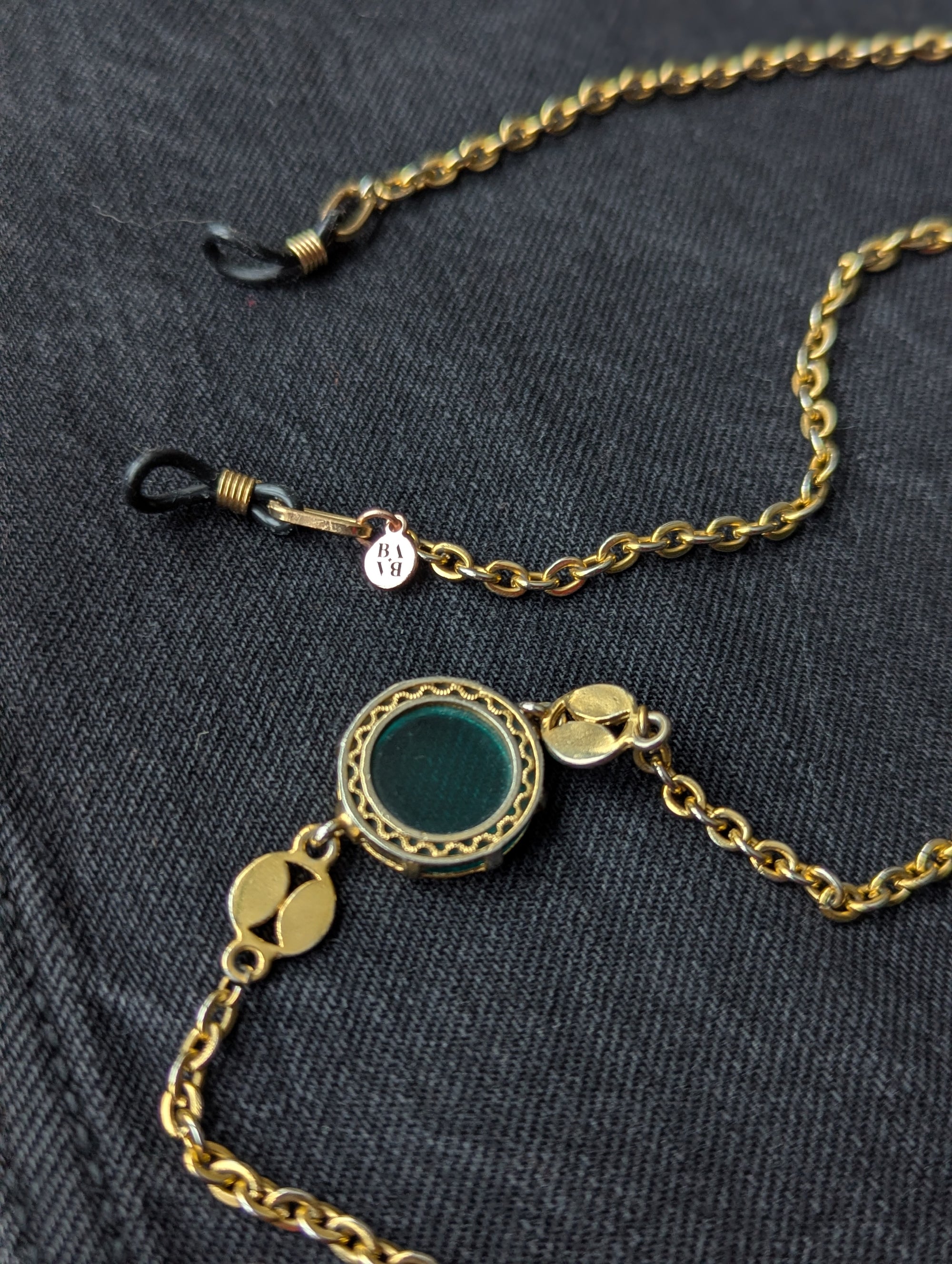 baba, vêtement fait main, mode consciente, artisan, québec, côte de beaupré, accessoire, chaine à lunette