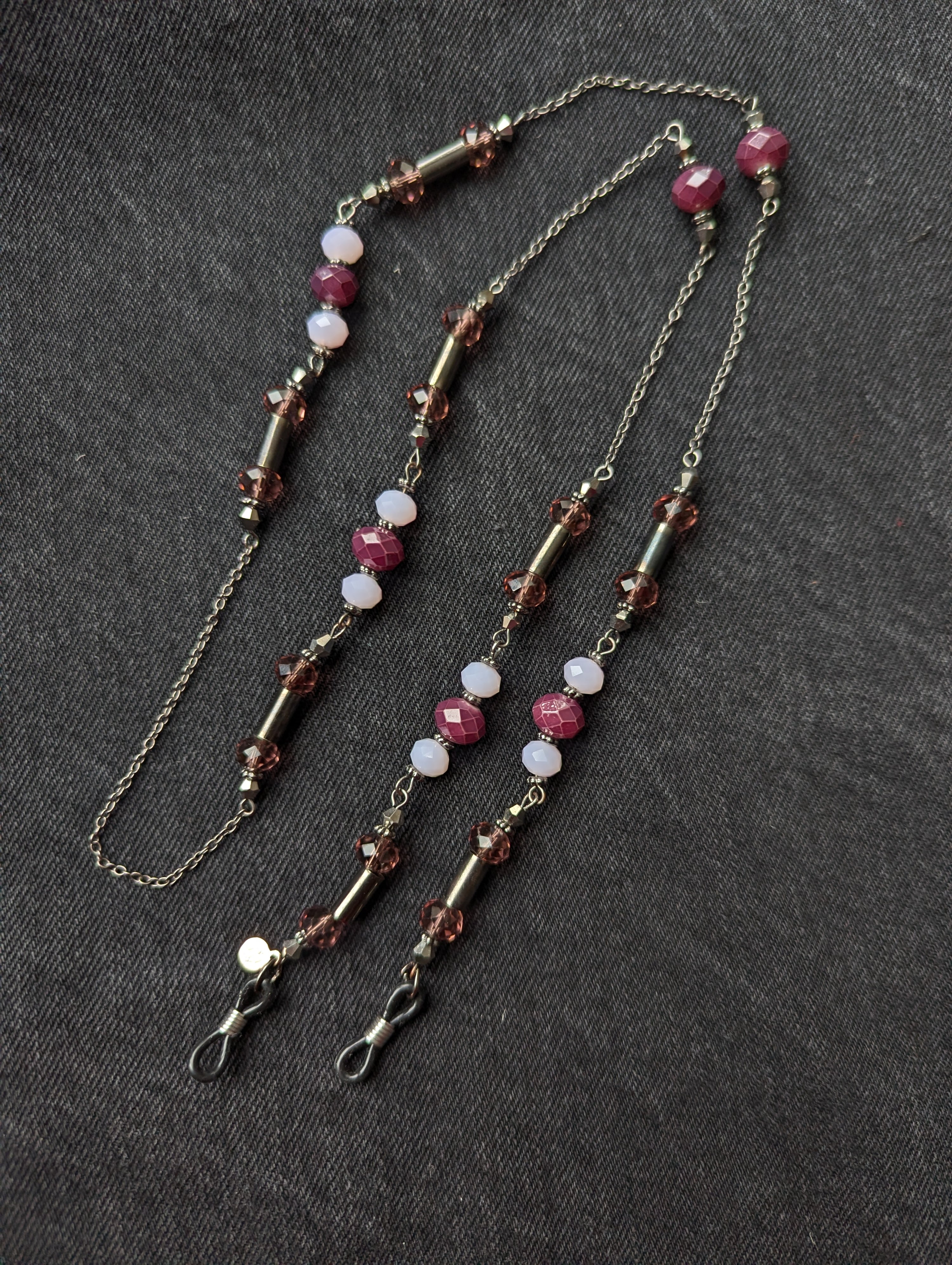 baba, vêtement fait main, mode consciente, artisan, québec, côte de beaupré, accessoire, chaine à lunette