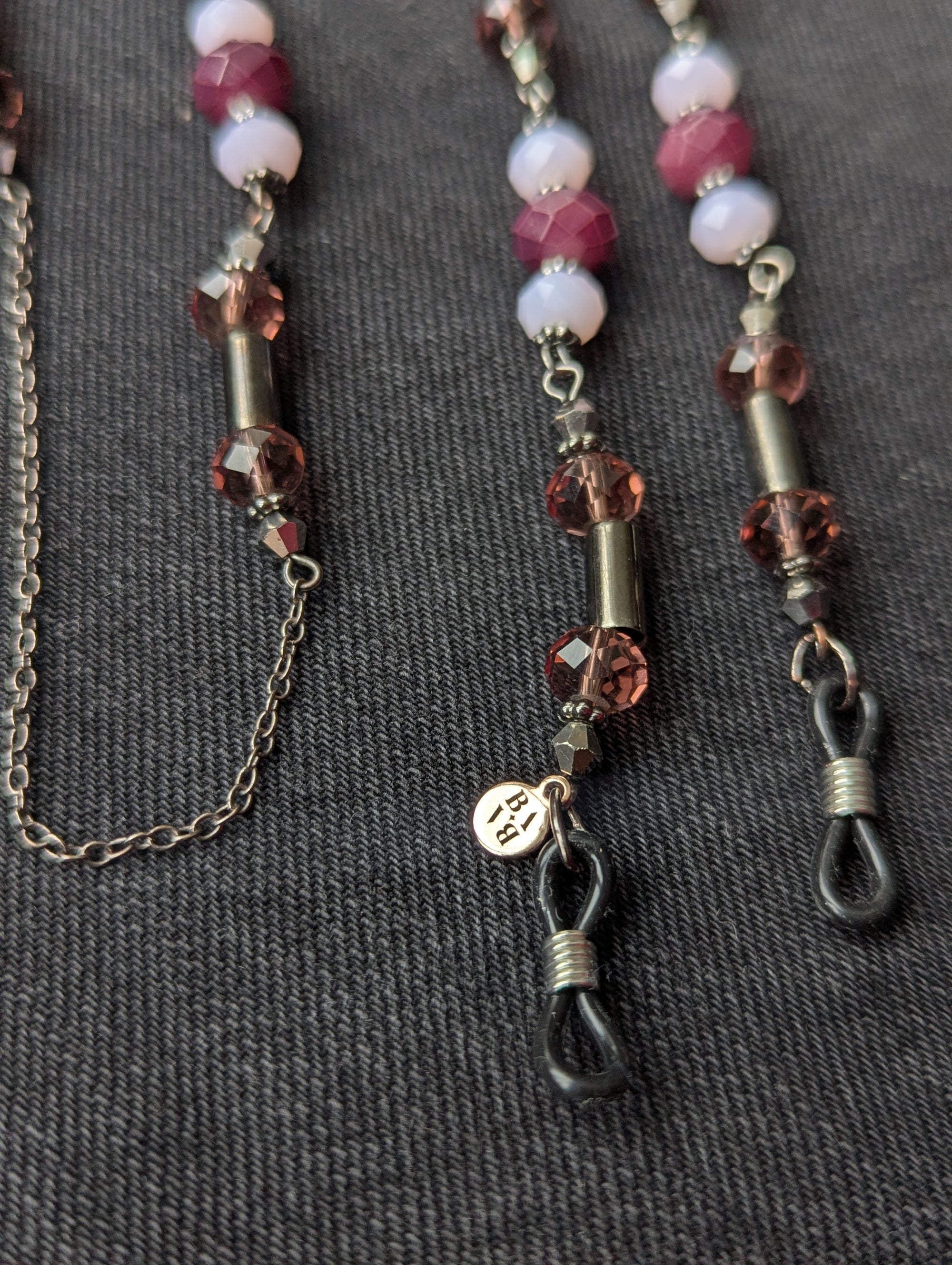 baba, vêtement fait main, mode consciente, artisan, québec, côte de beaupré, accessoire, chaine à lunette