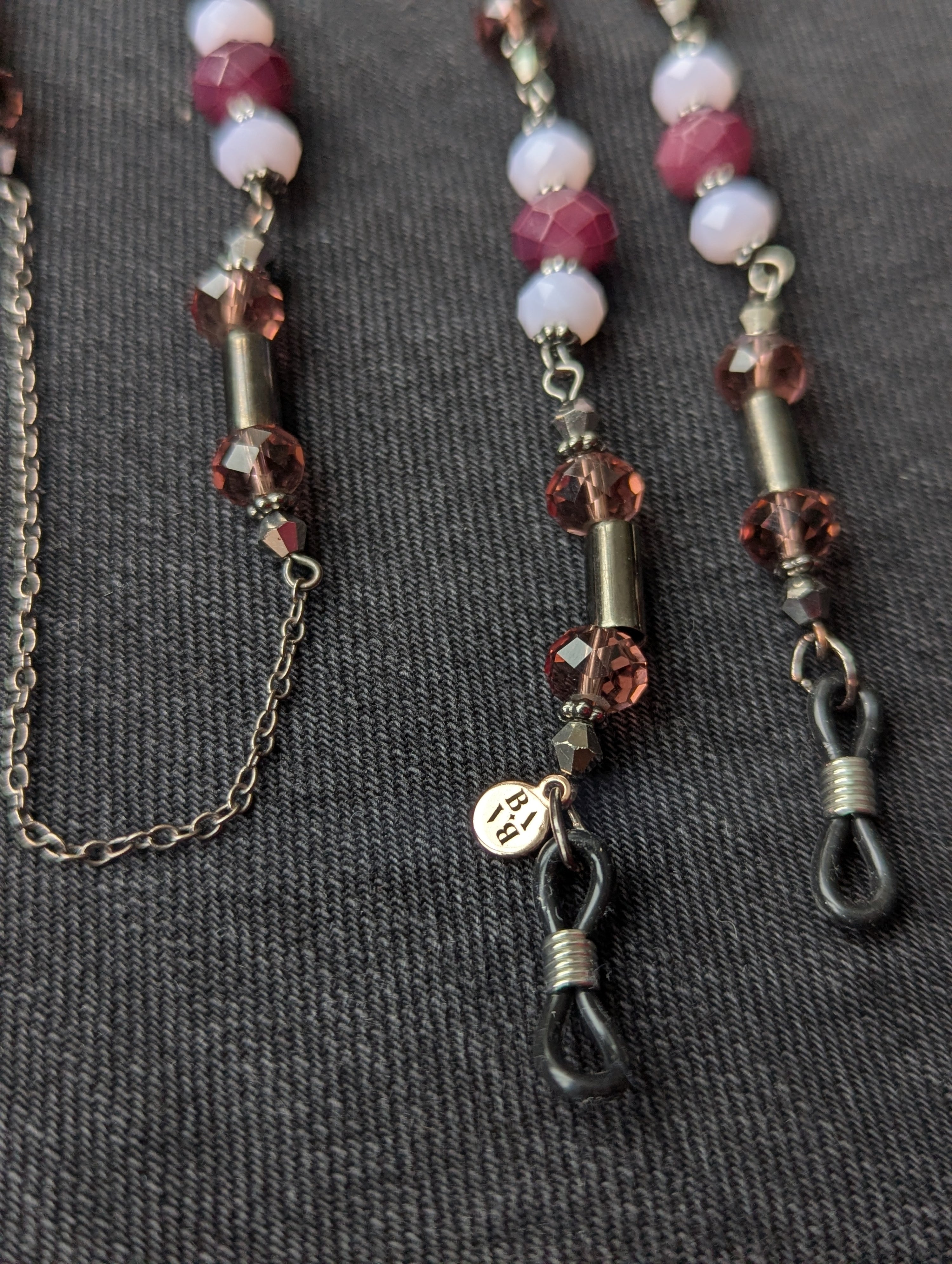 baba, vêtement fait main, mode consciente, artisan, québec, côte de beaupré, accessoire, chaine à lunette