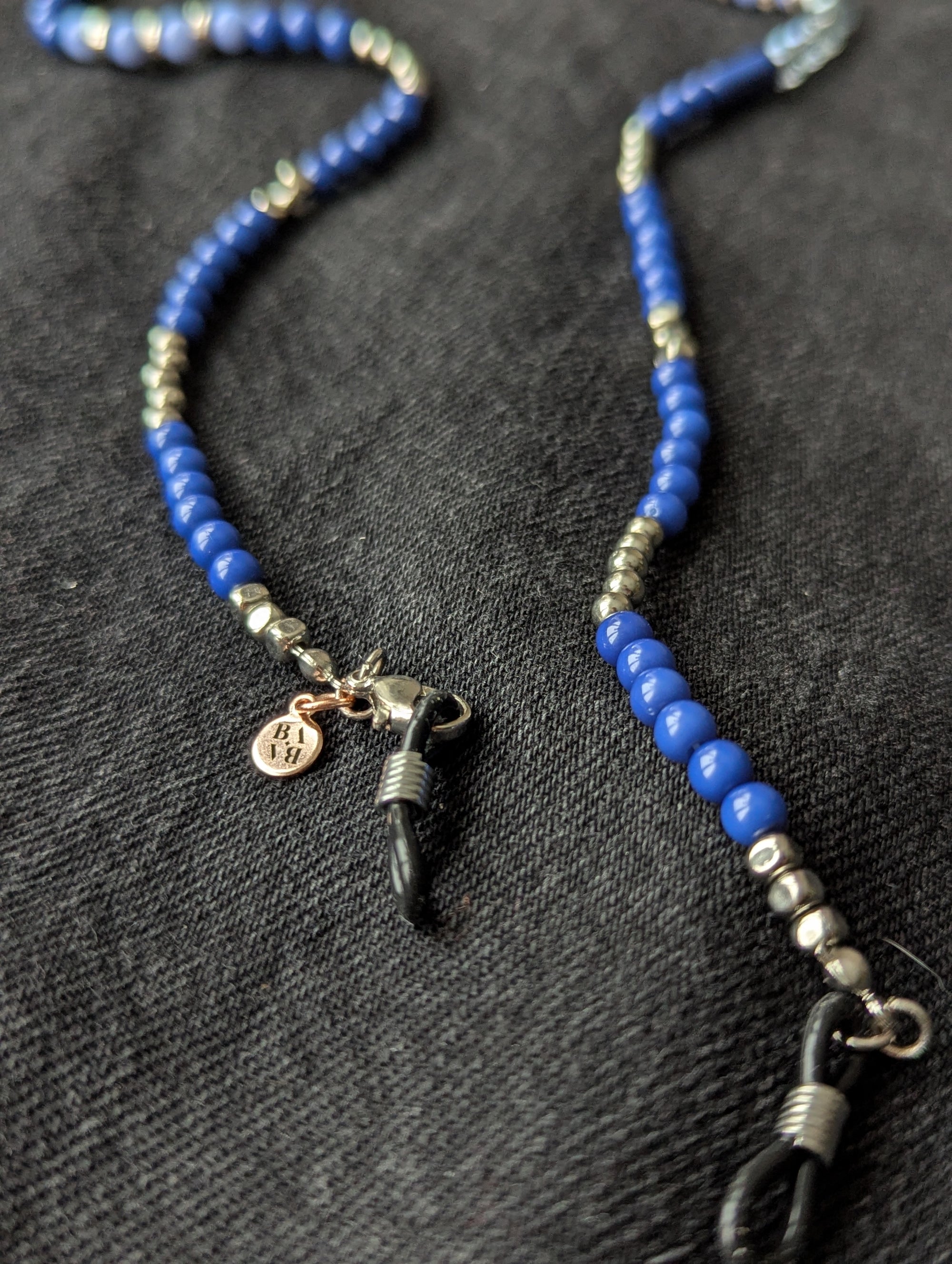 baba, vêtement fait main, mode consciente, artisan, québec, côte de beaupré, accessoire, chaine à lunette