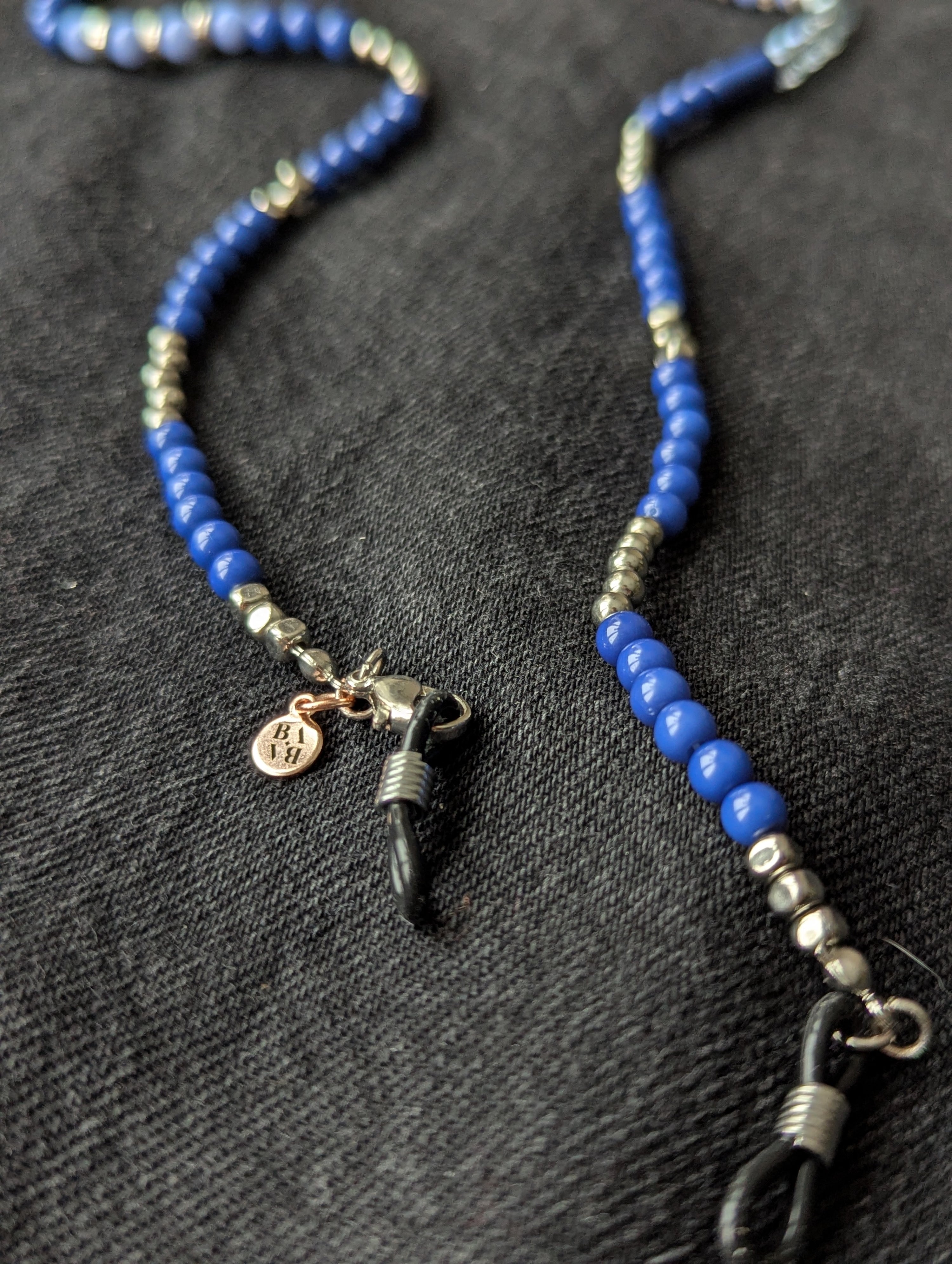 baba, vêtement fait main, mode consciente, artisan, québec, côte de beaupré, accessoire, chaine à lunette