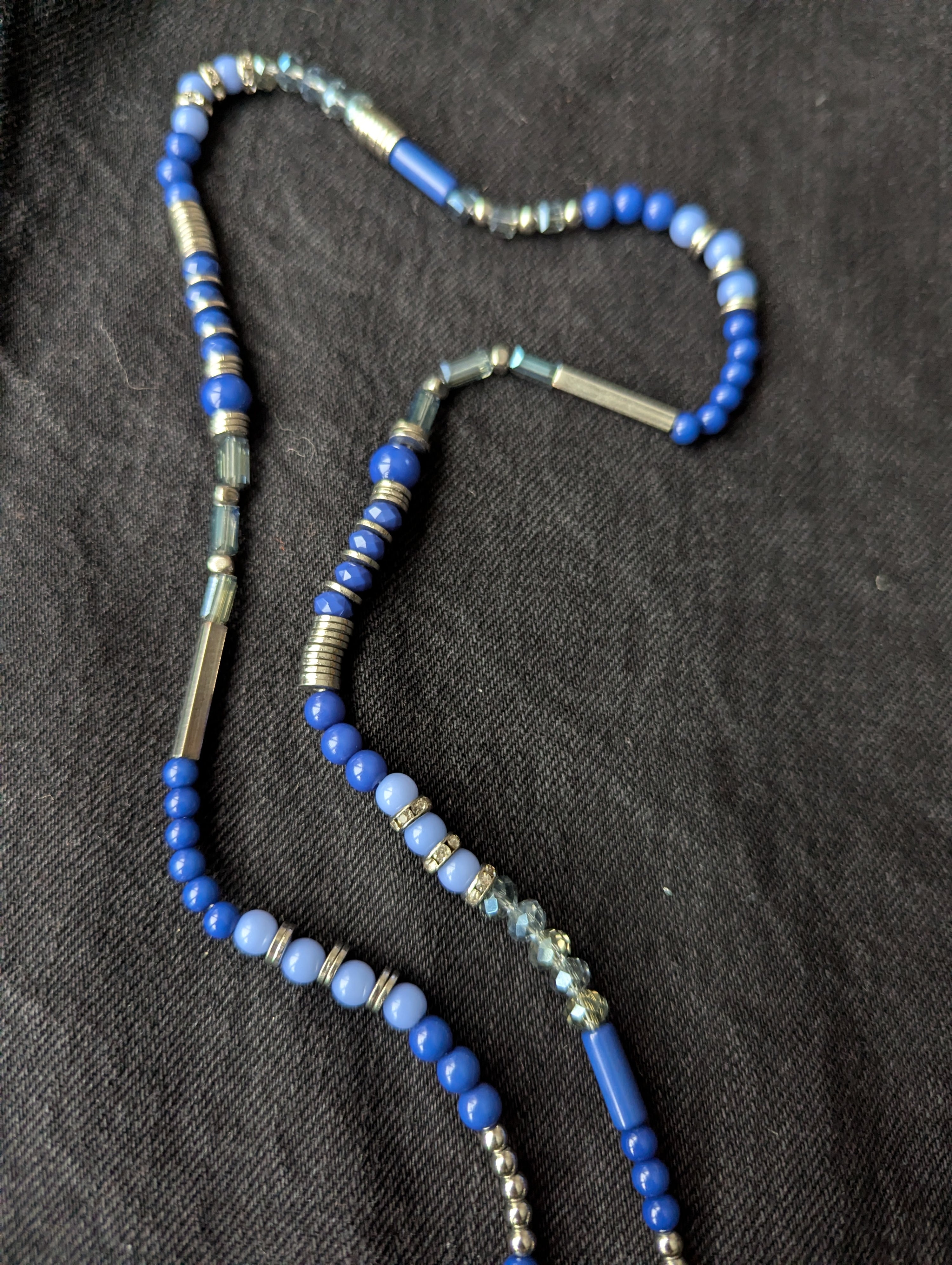 baba, vêtement fait main, mode consciente, artisan, québec, côte de beaupré, accessoire, chaine à lunette