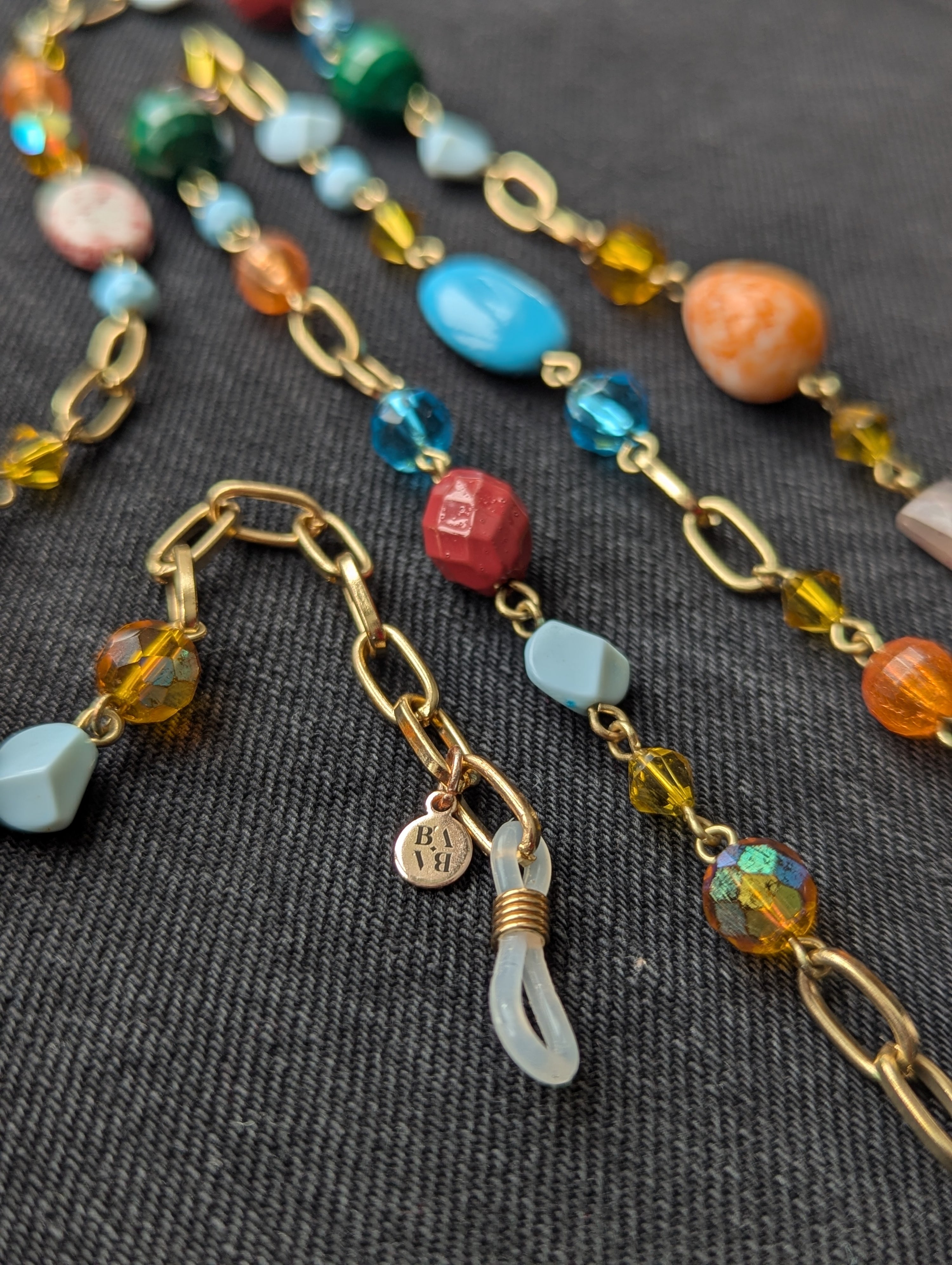 baba, vêtement fait main, mode consciente, artisan, québec, côte de beaupré, accessoire, chaine à lunette