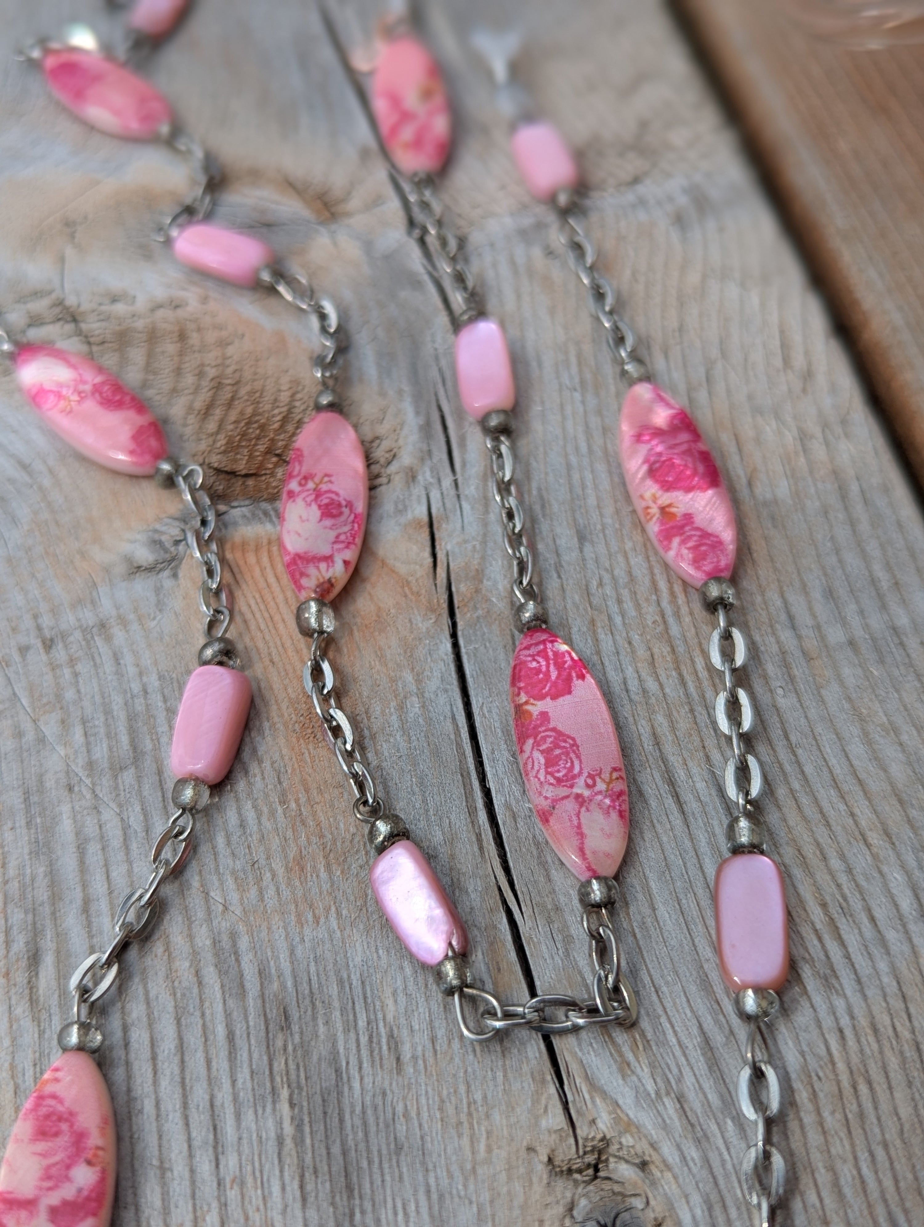 CHAÎNE À LUNETTES LA VIE EN ROSE