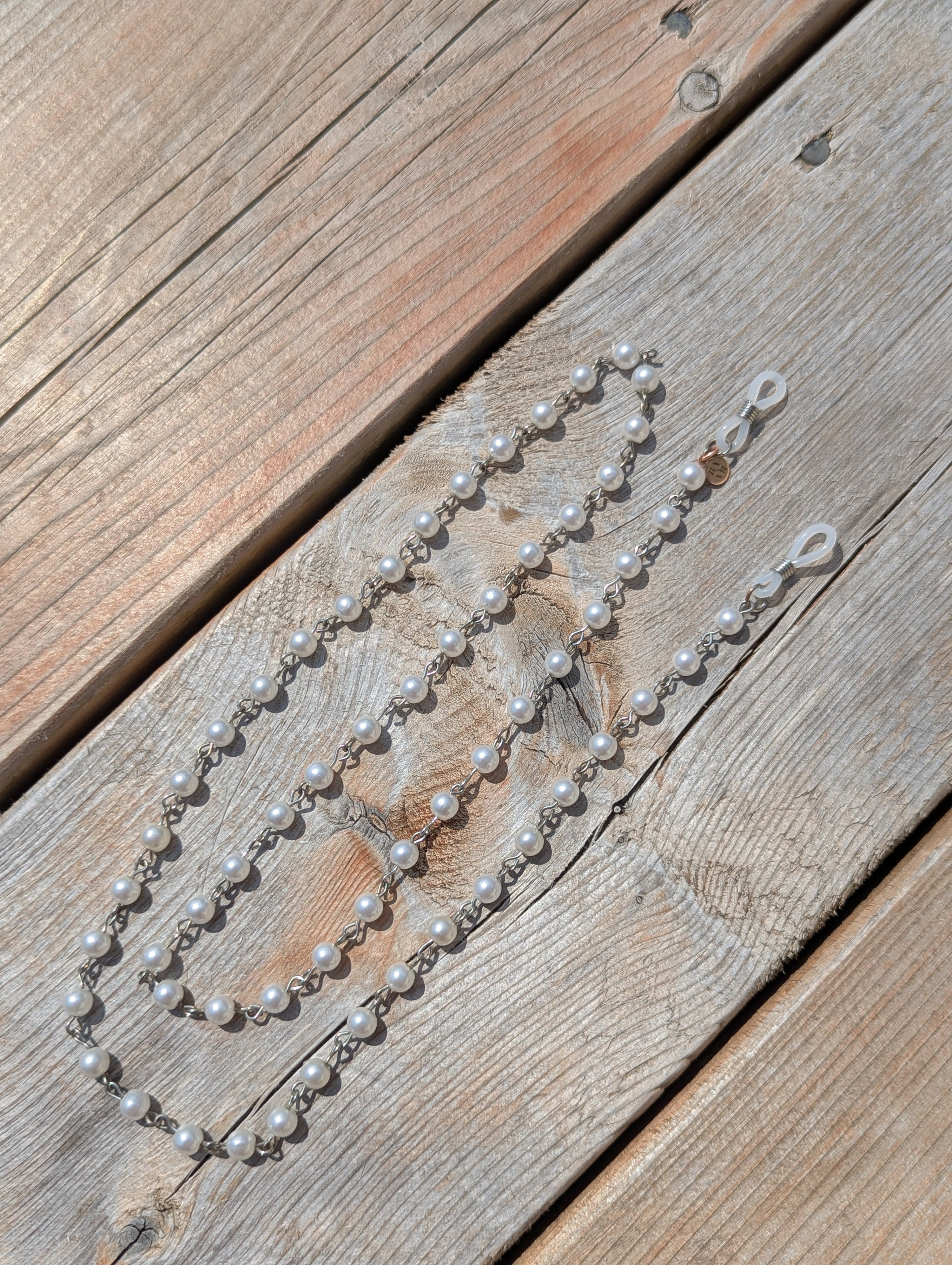 CHAÎNE À LUNETTES ARGENTÉE/PERLES