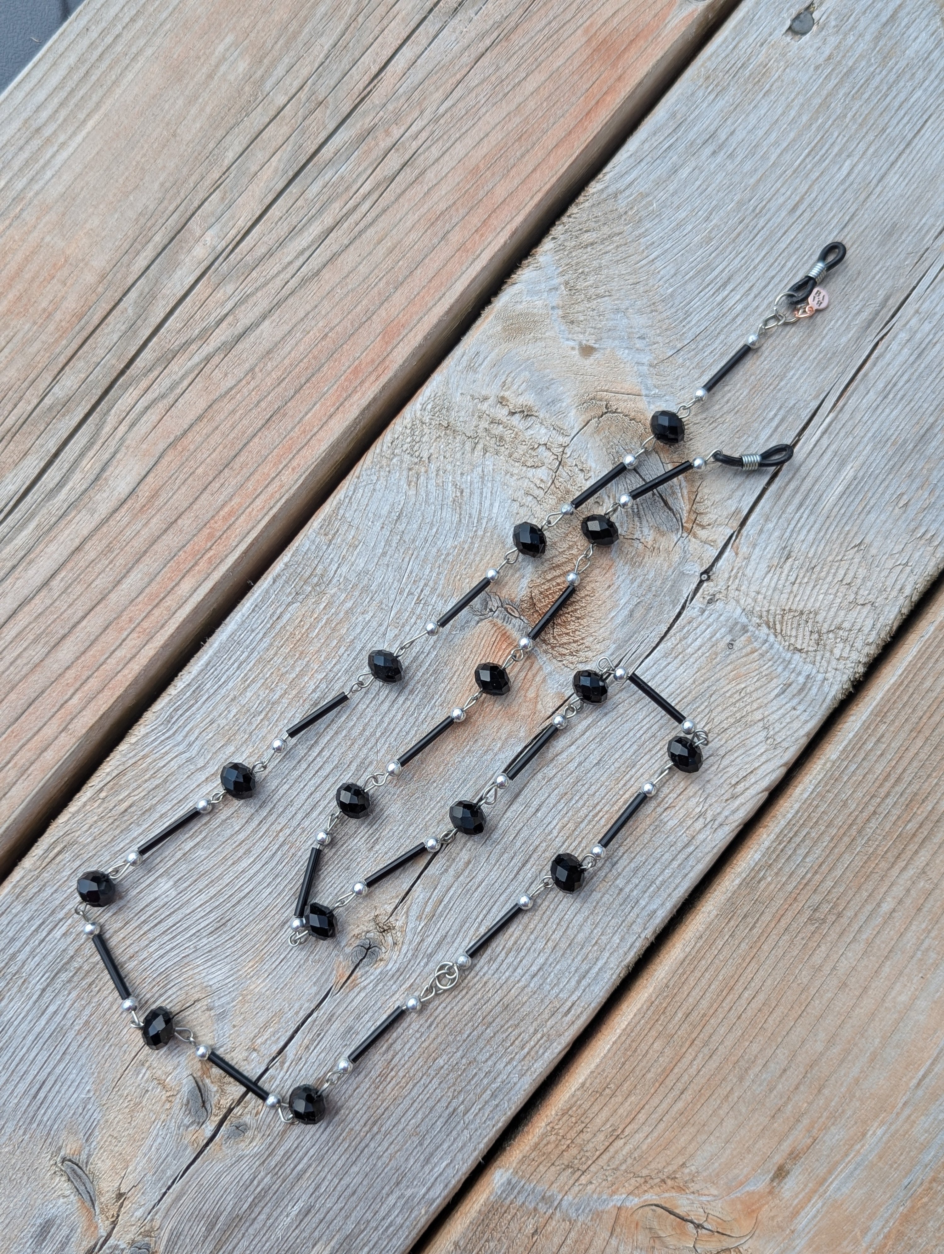 CHAÎNE À LUNETTES SOBRE