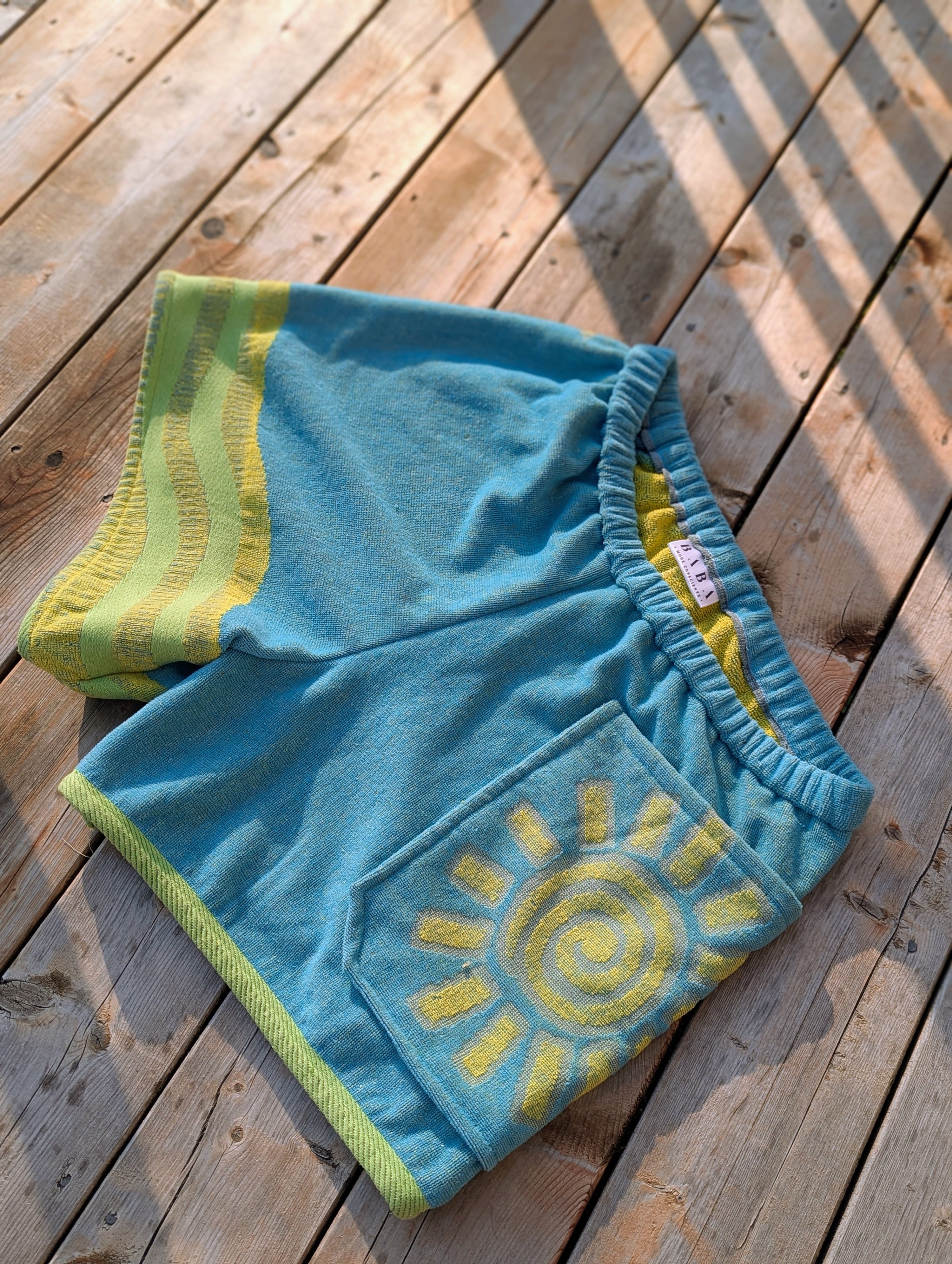 baba, vêtement fait main, mode consciente, artisan, québec, côte de beaupré, short, été, serviette
